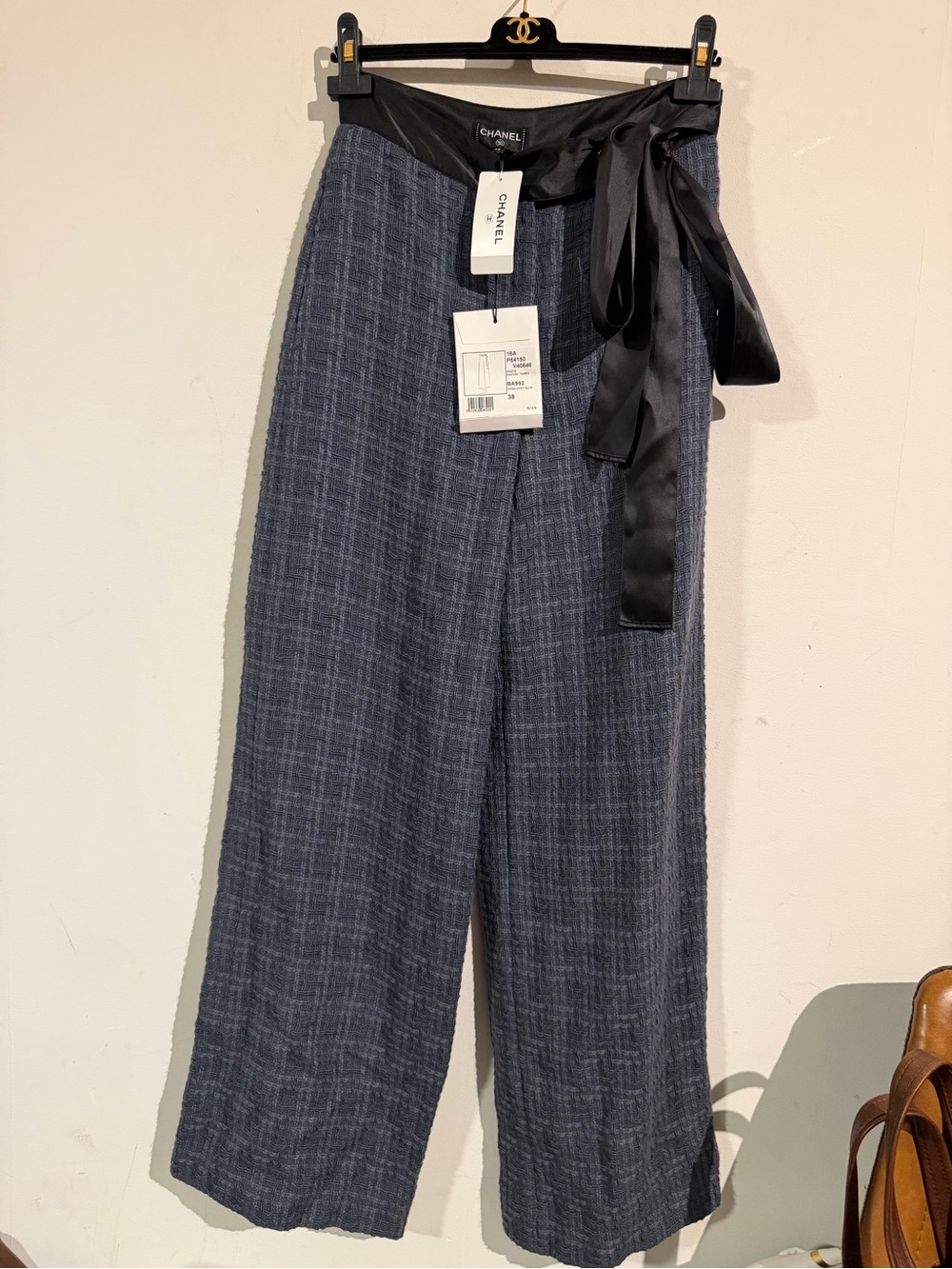 ❌SOLD❌ CHANEL Navy Tweed Wide-Leg Pants with Black Satin Waist Tie